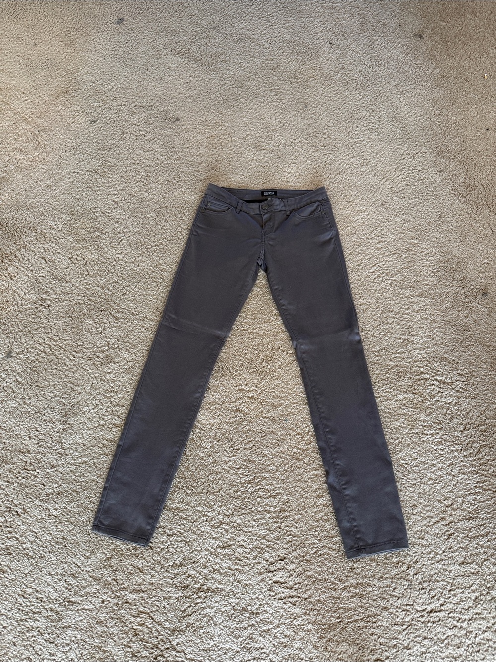 Celebrity Pink Women's Skinny Jeans - Charcoal Gray
